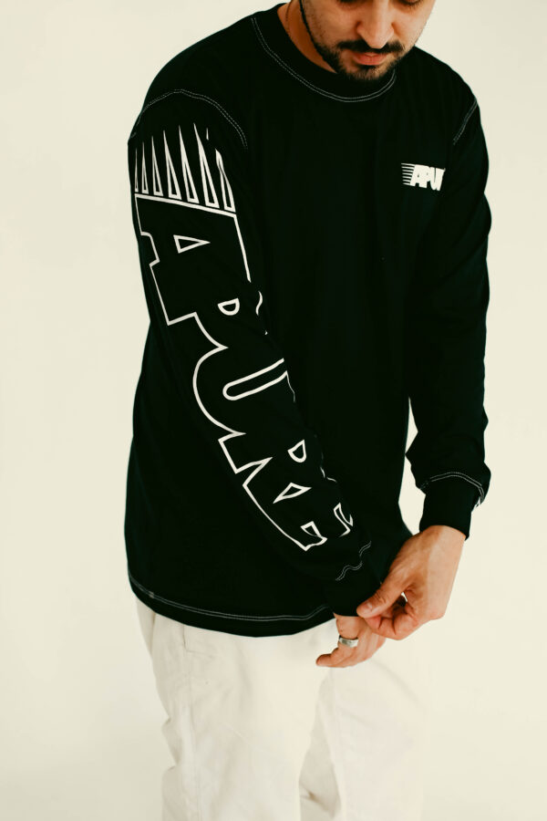 Black Long Sleeve Tee - Imagem 4
